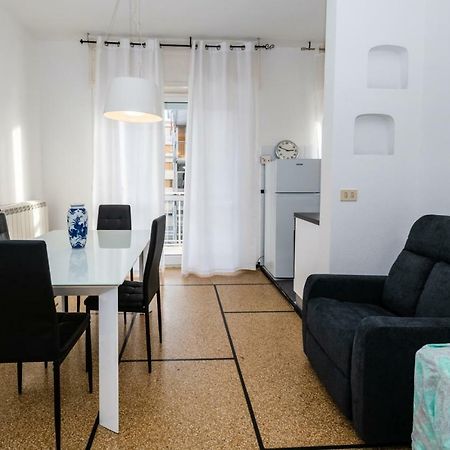 Finalmarina Centro 2 Apartman Finale Ligure Kültér fotó