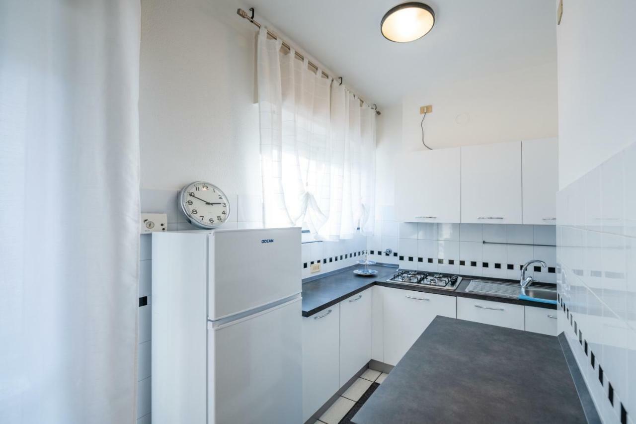 Finalmarina Centro 2 Apartman Finale Ligure Kültér fotó