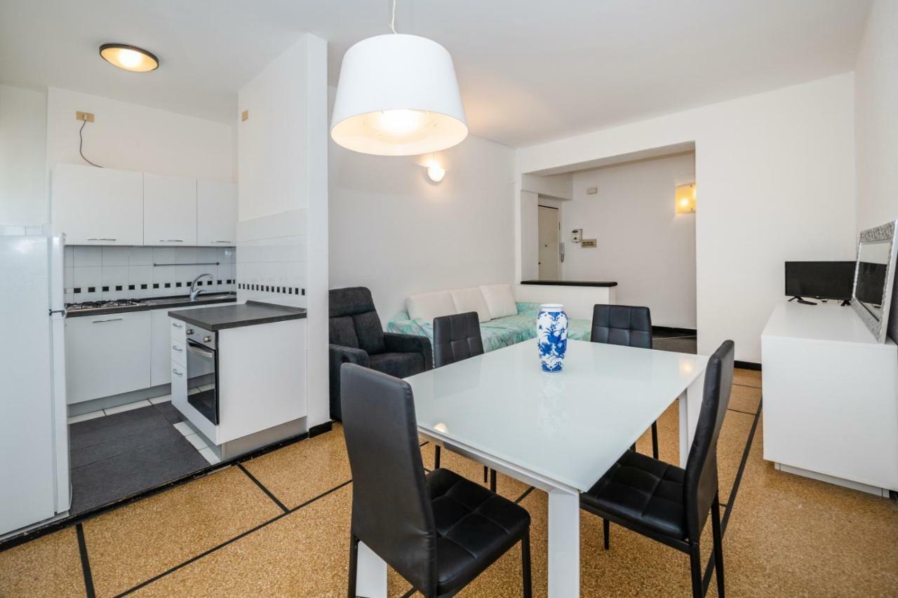 Finalmarina Centro 2 Apartman Finale Ligure Kültér fotó