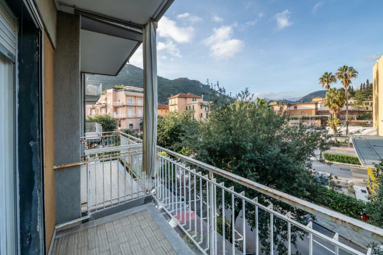 Finalmarina Centro 2 Apartman Finale Ligure Kültér fotó
